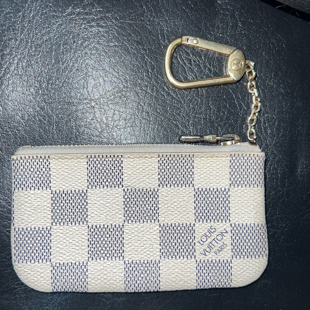 Louis Vuitton key cles
